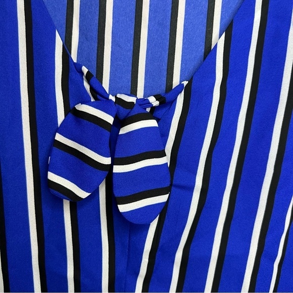 Torrid Womens Plus Sz 3X Blue White Striped With Bow Blouse Flutter Short Sleeve - Picture 3 of 9